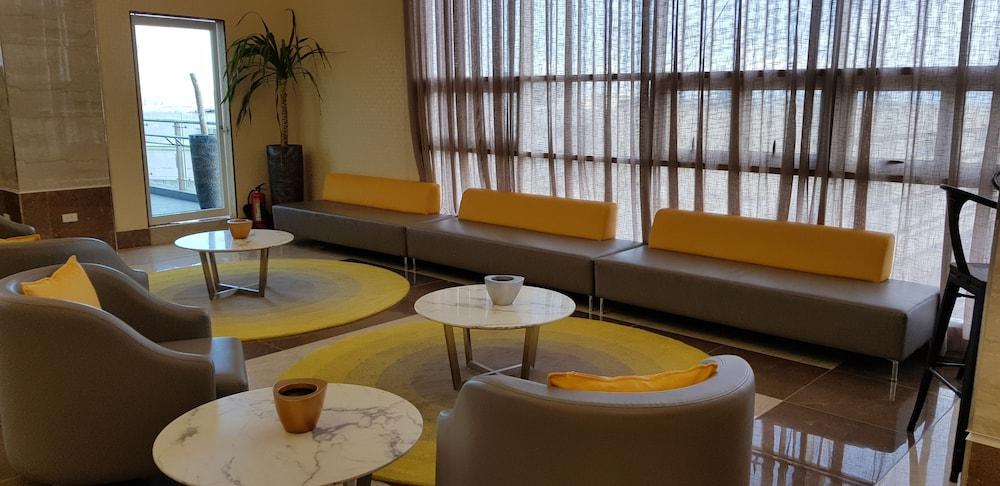 One Central Hotel & Suites Cebu Bagian luar foto