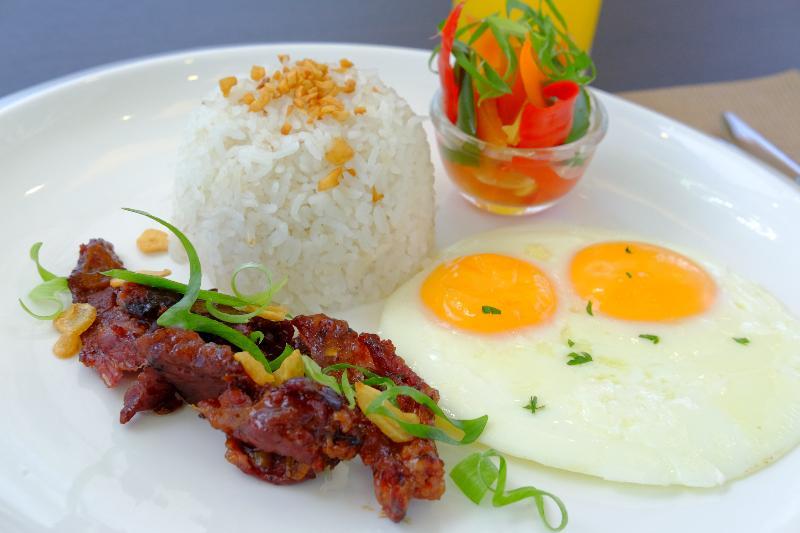 One Central Hotel & Suites Cebu Bagian luar foto